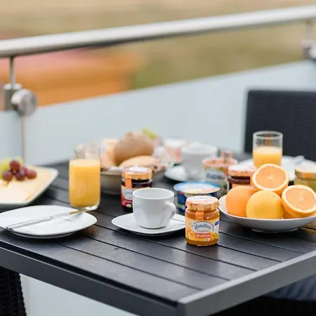 Lifestyle _ Honeymoon_suite 아파트 *